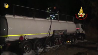Rimini, travaso di liquidi infiammabili di una cisterna