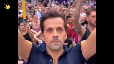 New York, 300 ballerini in un flashmob a Times Square