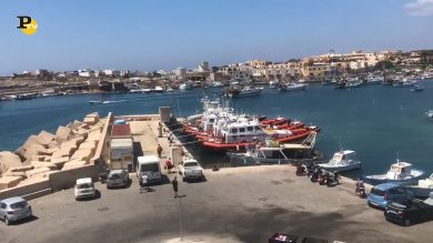 Lampedusa, frana sulla spiaggia di isola dei conigli