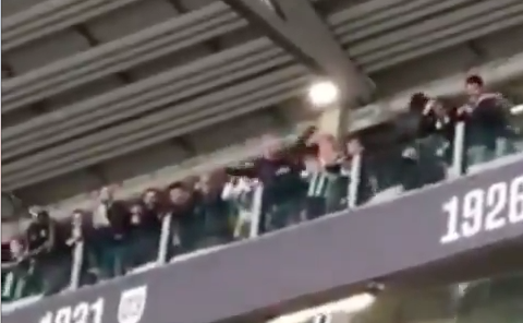 Daspo decennali e razzisti banditi: così il calcio italiano si sta ribellando Daspo decennali e razzisti banditi: così il calcio italiano si sta ribellando