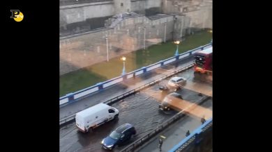 Londra, il maltempo registra disagi e allagamenti