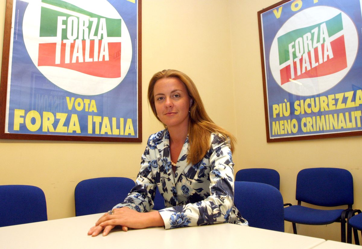Galleria foto 'Beatrice Lorenzin, da Forza Italia al Pd, in 8 partiti diversi' - foto 2