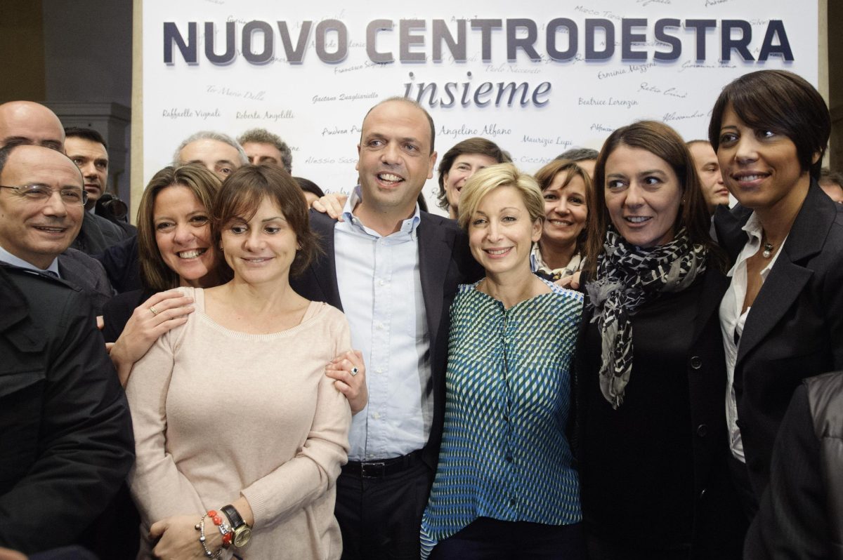 Galleria foto 'Beatrice Lorenzin, da Forza Italia al Pd, in 8 partiti diversi' - foto 4