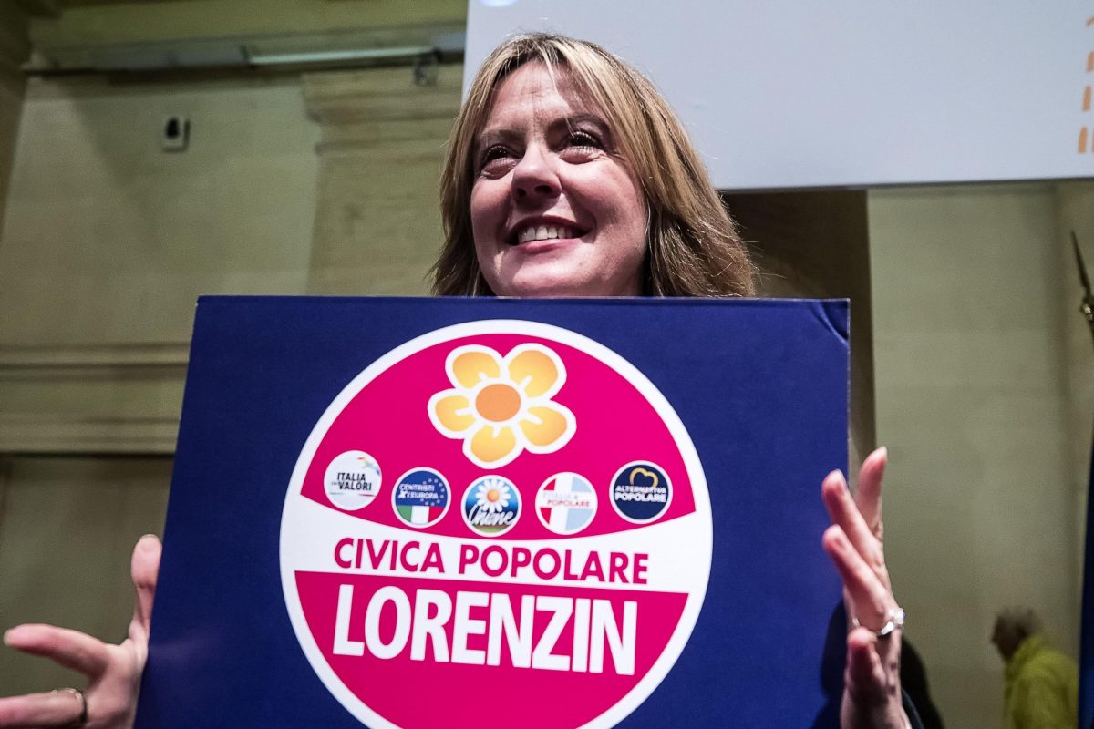 Galleria foto 'Beatrice Lorenzin, da Forza Italia al Pd, in 8 partiti diversi' - foto 6