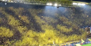 L’incredibile coreografia della Curva Sud del Borussia Dortmund I VIDEO