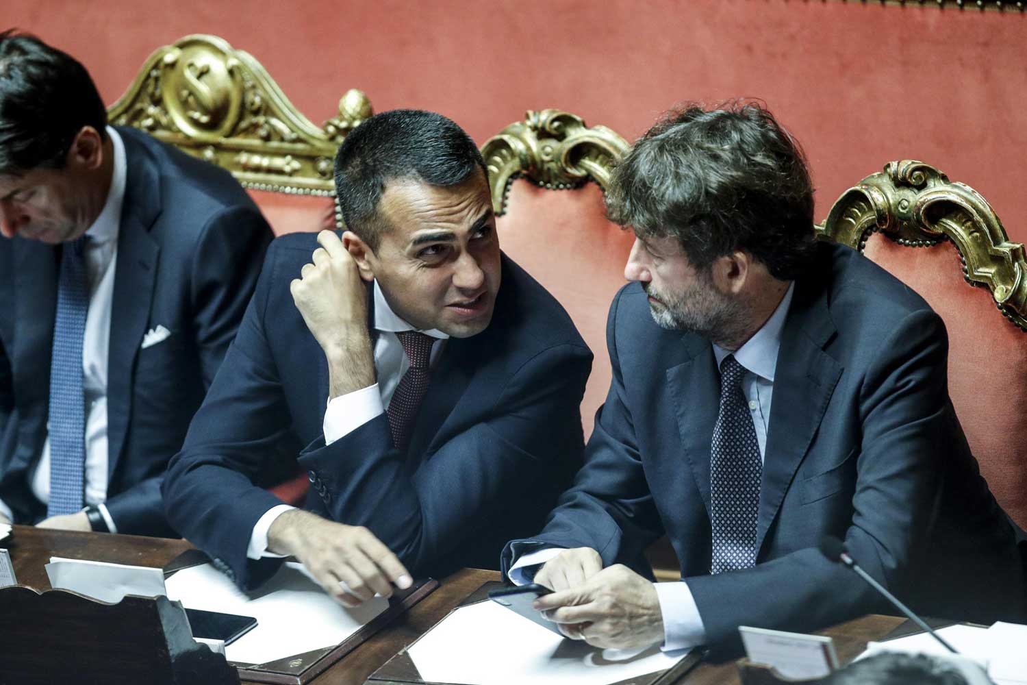 Di Maio, e l’inciucio in Umbria che consegna il M5S al Pd Di Maio, e l’inciucio in Umbria che consegna il M5S al Pd