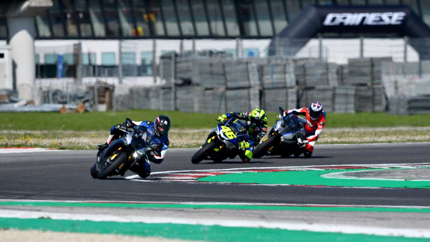 A Misano in cabina con Meda e Sanchini