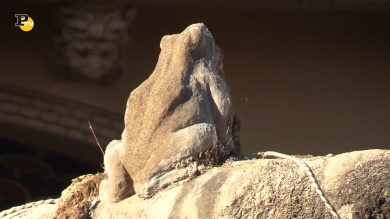 Roma, il restauro della fontana delle rane nel quartiere Coppedé