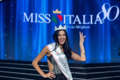 Miss Italia 2019: chi è Carolina Stramare, la vincitrice