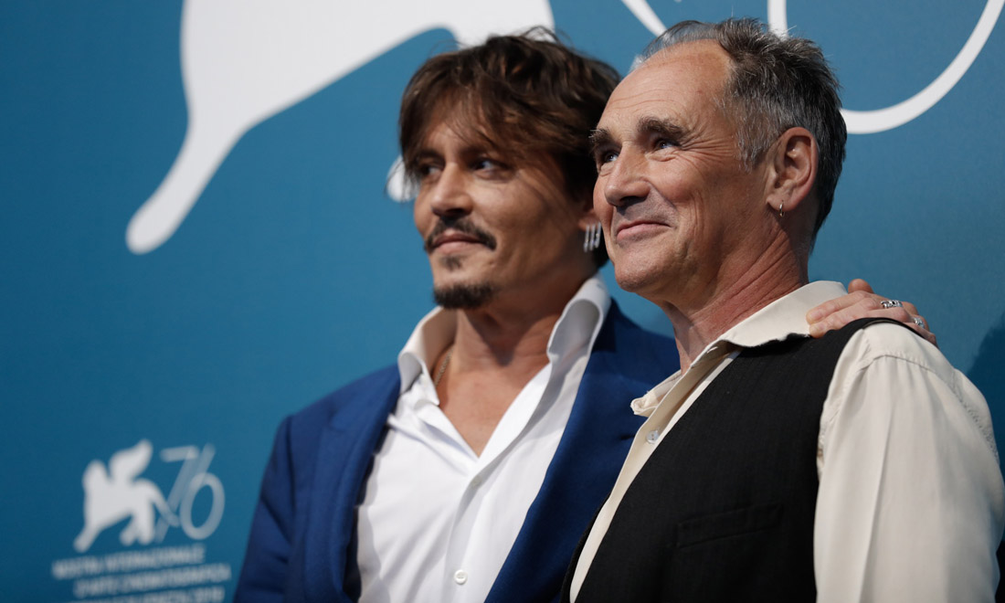 Johnny Depp a Venezia, aspettando i barbari: “Non sono solo un cattivo”