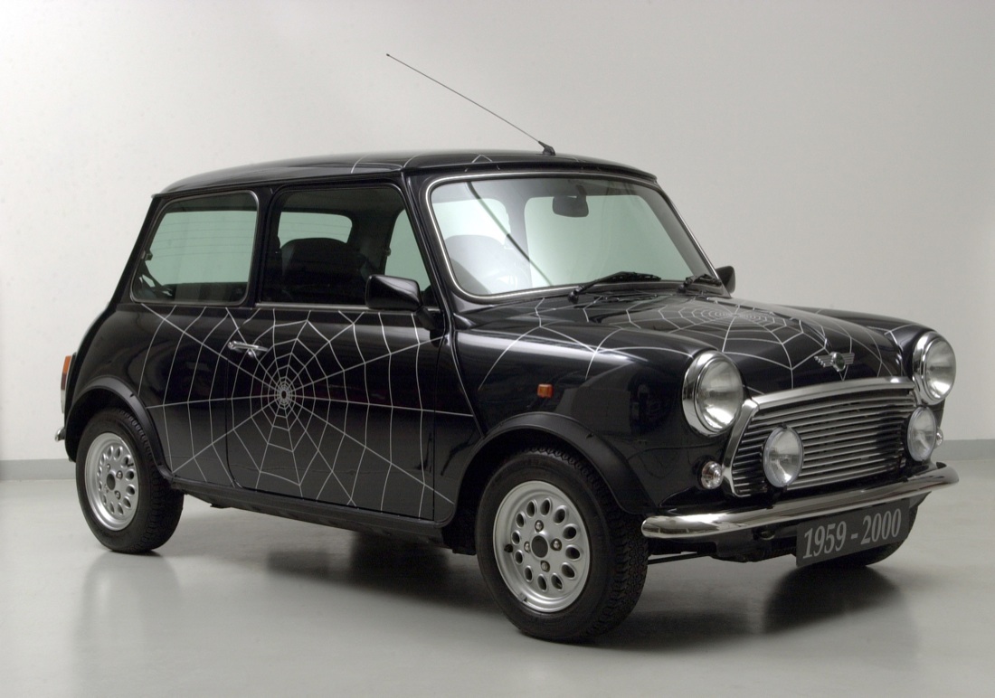 La Mini ha compiuto 60 anni. Storia e foto