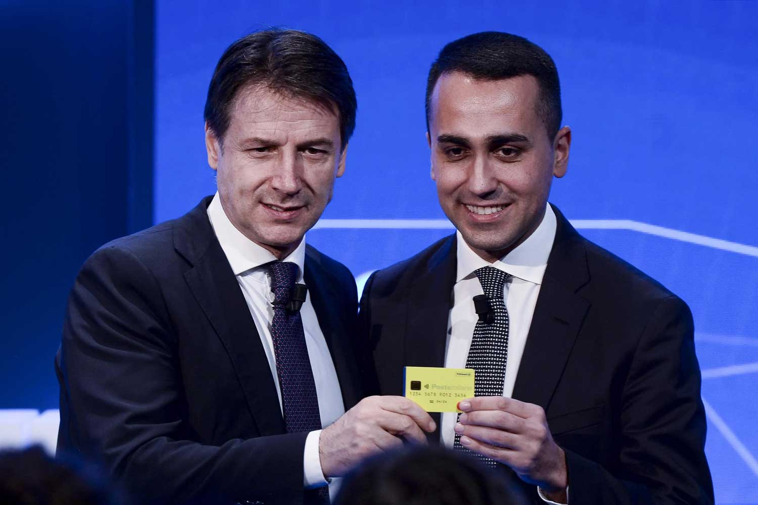 Come intascare il Reddito di Cittadinanza senza averne diritto Come intascare il Reddito di Cittadinanza senza averne diritto