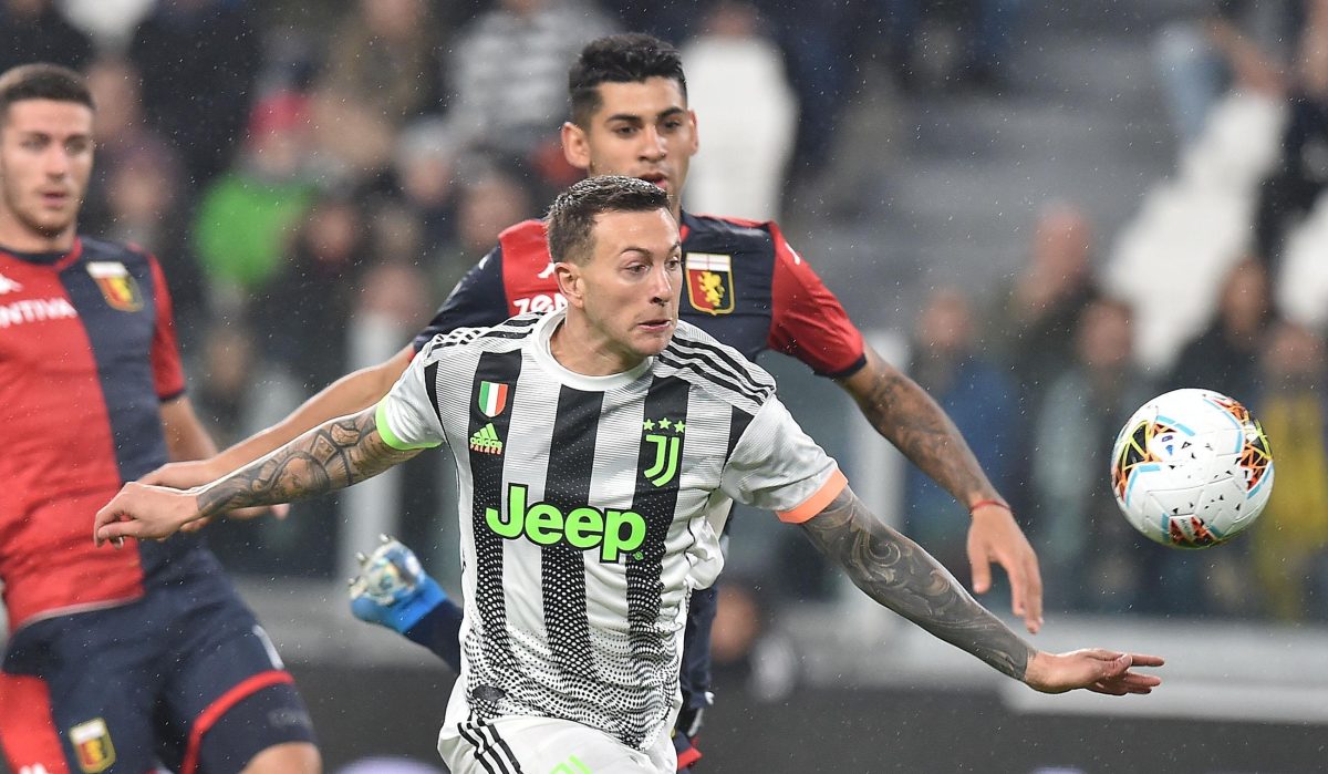 Galleria foto 'Juventus, che maglia: tornano le righe con il verde fluorescente' - foto 6