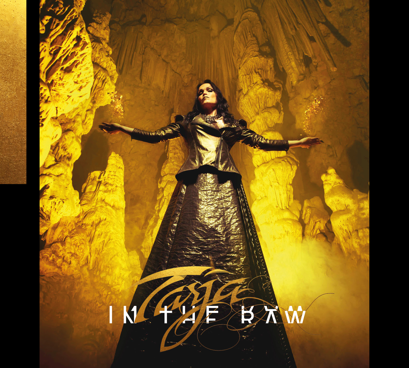 Tarja: la regina del metal torna con In The Raw