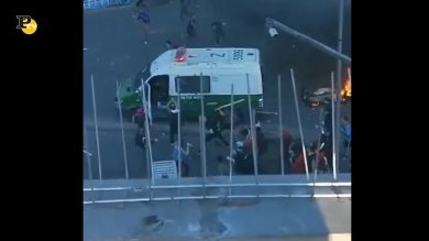 Cile, scontro tra manifestanti e forze armate