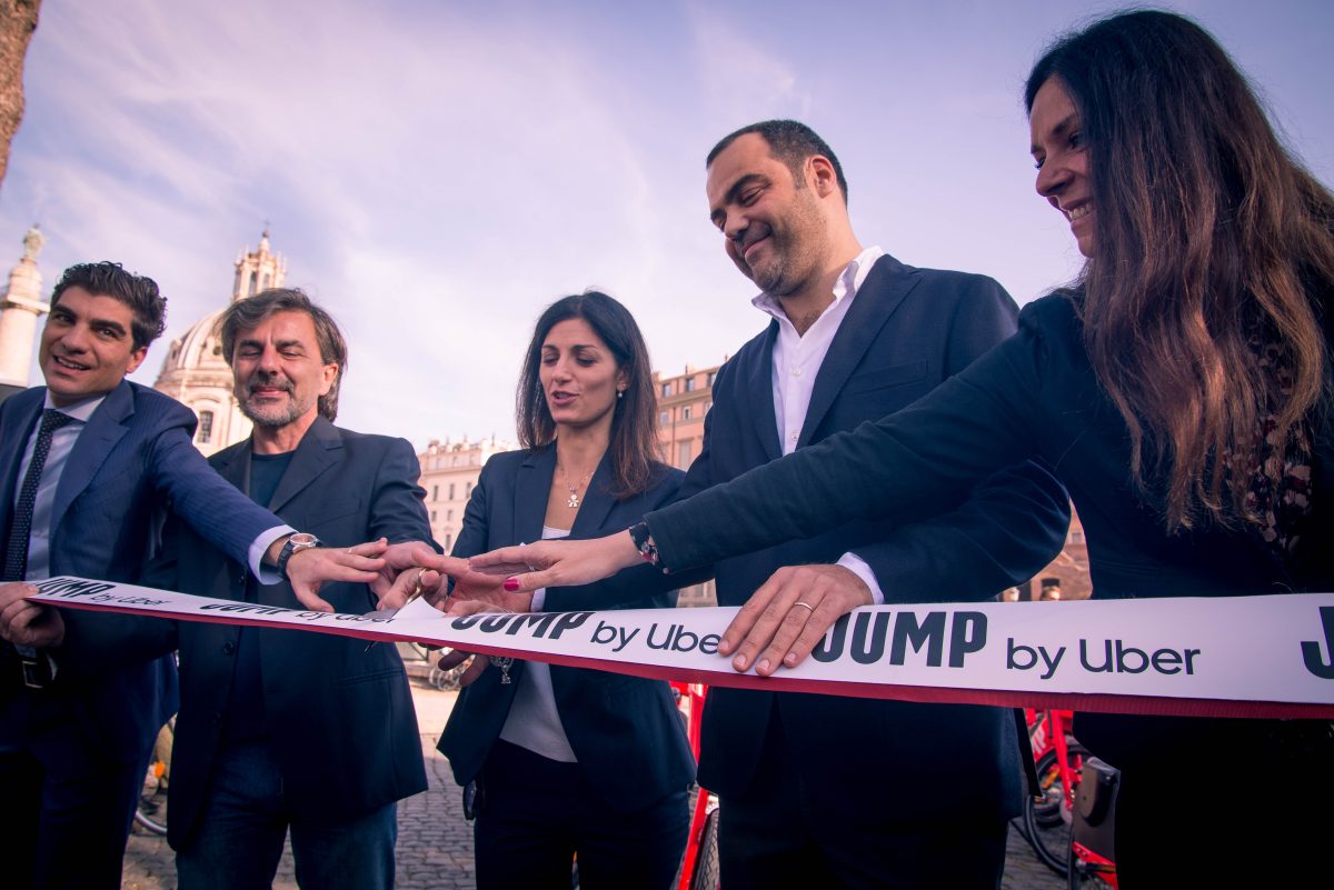 Galleria foto 'Uber debutta in Italia con Jump, il servizio di bike sharing' - foto 3