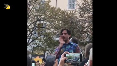 Ancona, sorpresa con mini concerto di Mika in piazza