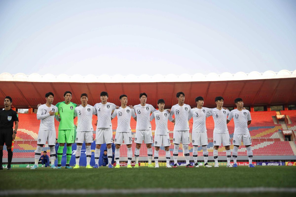 Galleria foto 'Corea del Nord contro Corea del Sud: sfida a stadio vuoto' - foto 6