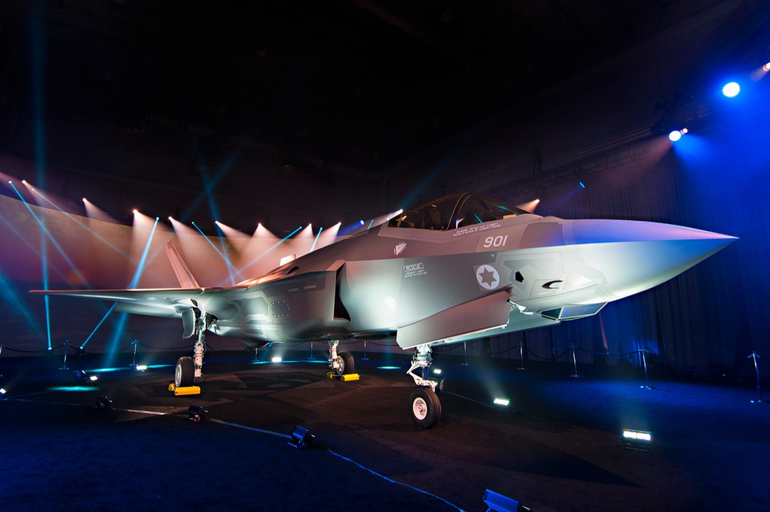 F-35: storia e foto del “Lightning II”