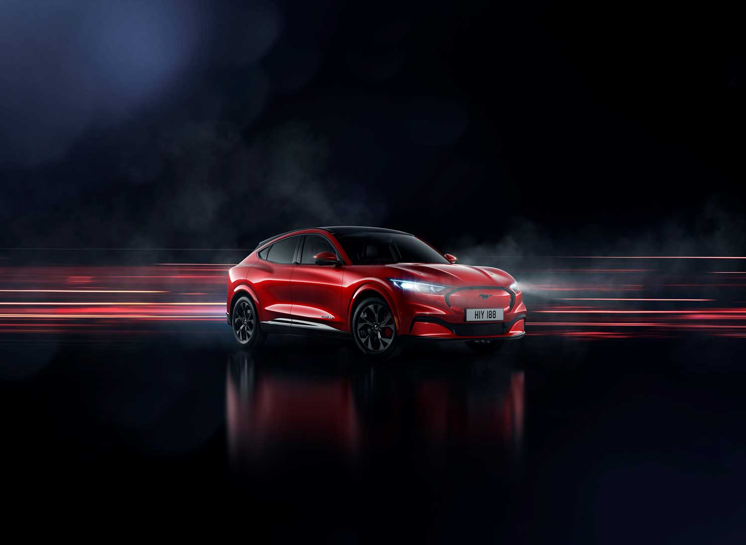 Mustang Mach-E: potenza, stile e libertà. Irrompe il nuovo SUV elettrico dell’Ovale Blu