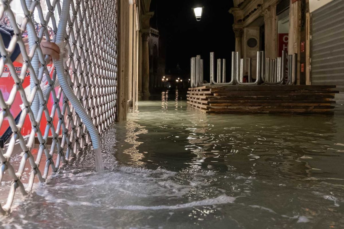 Galleria foto 'Acqua alta a Venezia | foto' - foto 2