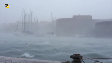 Mare in tempesta a Gallipoli