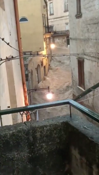 Matera: alluvione devasta la città dei Sassi | video