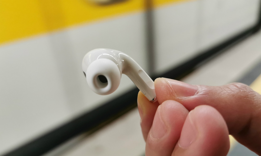 Galleria foto 'AirPods Pro, la nostra prova in metropolitana' - foto 5