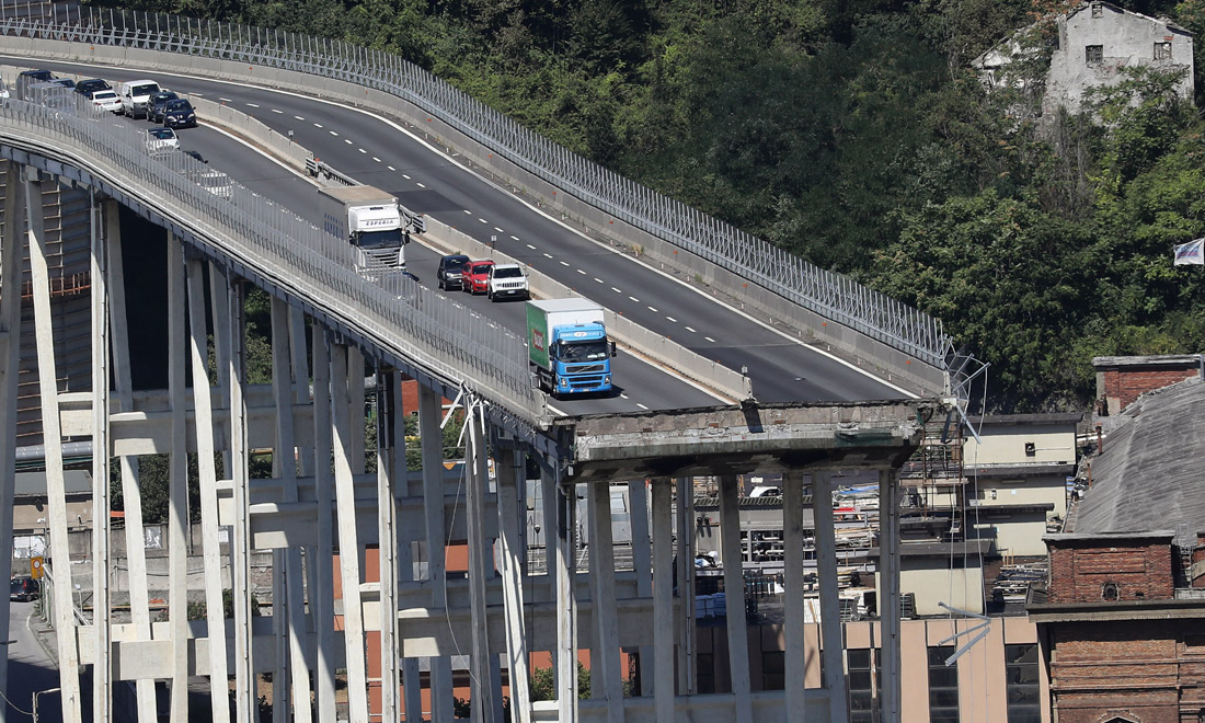 Disastri in autostrada: dal Ponte Morandi a oggi, tutti i crolli Disastri in autostrada: dal Ponte Morandi a oggi, tutti i crolli