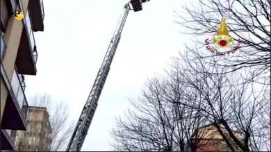 Vigili del Fuoco salvano donna colpita da malore nella sua casa di Como