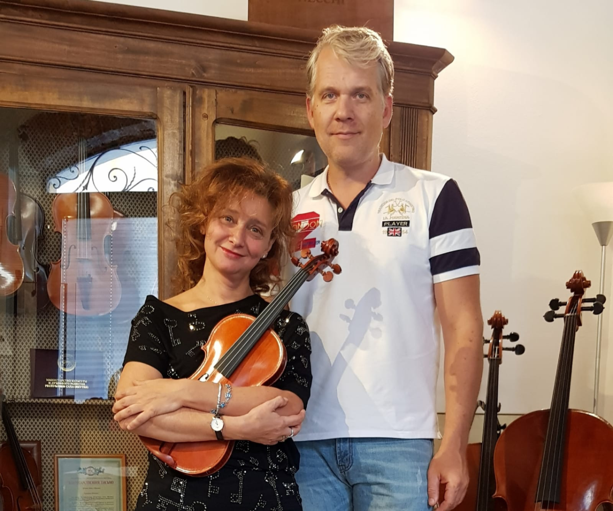 Galleria foto 'Andrea Schudtz, il maestro liutaio di Cremona che ha creato il violino “stellare”' - foto 2