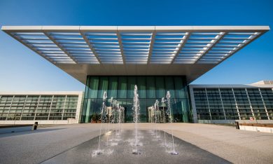 Viaggio nella fabbrica del tabacco del futuro