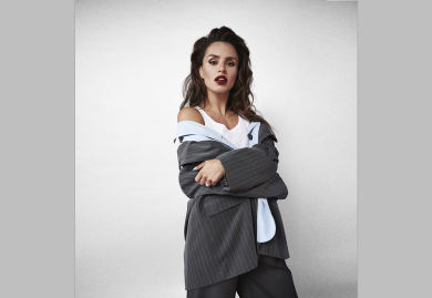 Zivert lancia il suo ultimo successo: “Life”