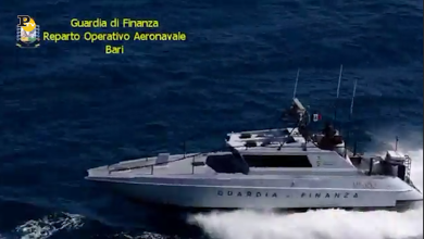 Guardia di Finanza di Bari arresta scafista con 300 kg di droga