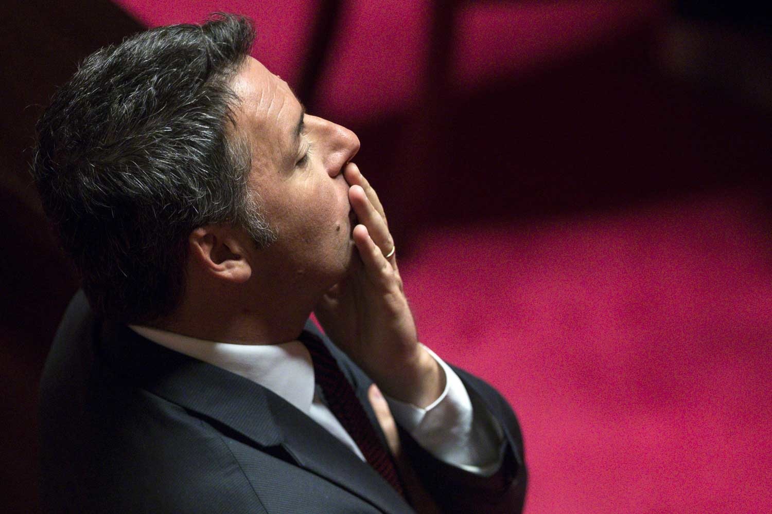 Pil -0,3%, record negativo. Ma il Pd e Renzi sono ancora all’opposizione Pil -0,3%, record negativo. Ma il Pd e Renzi sono ancora all’opposizione