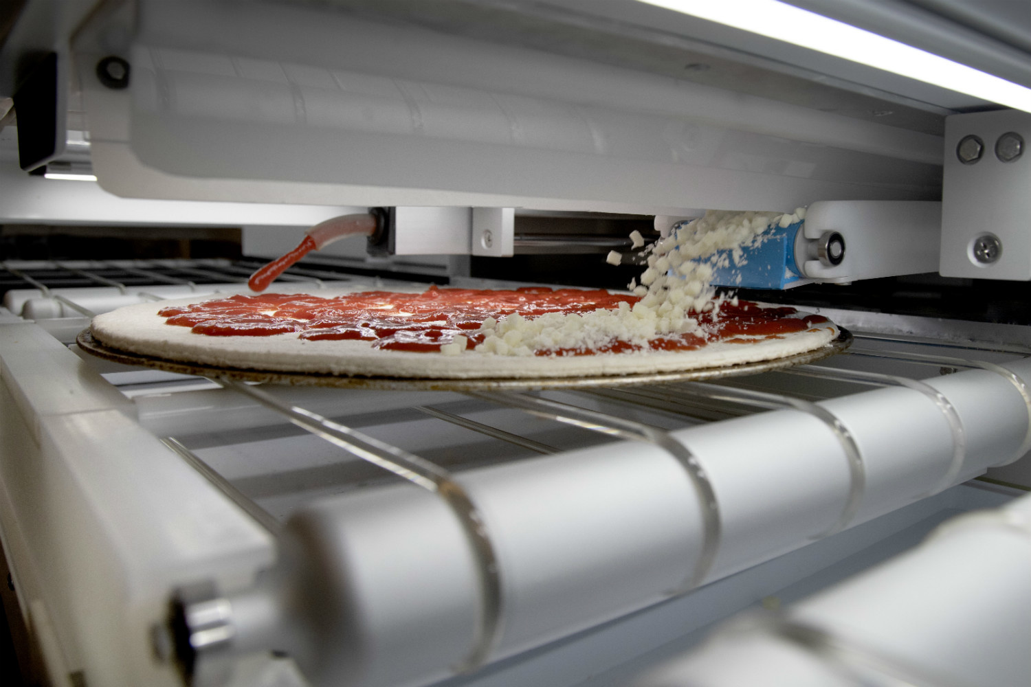 Abbiamo assaggiato la pizza fatta da un robot Abbiamo assaggiato la pizza fatta da un robot