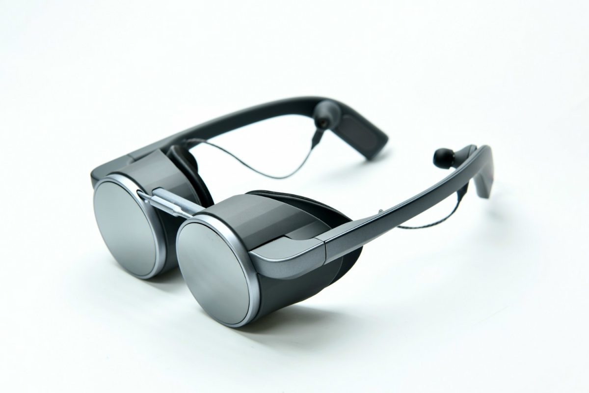 Nove oggetti in arrivo dal futuro Nove oggetti in arrivo dal futuro