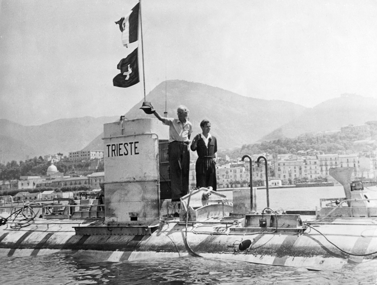 Galleria foto 'Sessant’anni fa l’impresa del batiscafo “Trieste”' - foto 15