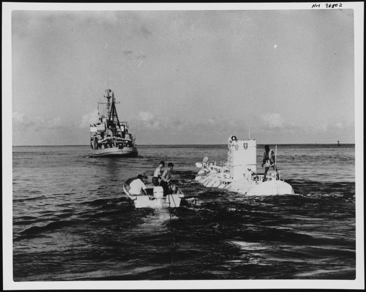 Galleria foto 'Sessant’anni fa l’impresa del batiscafo “Trieste”' - foto 7