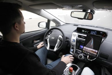 L’auto che guida da sola è realtà ma le strade non sono pronte