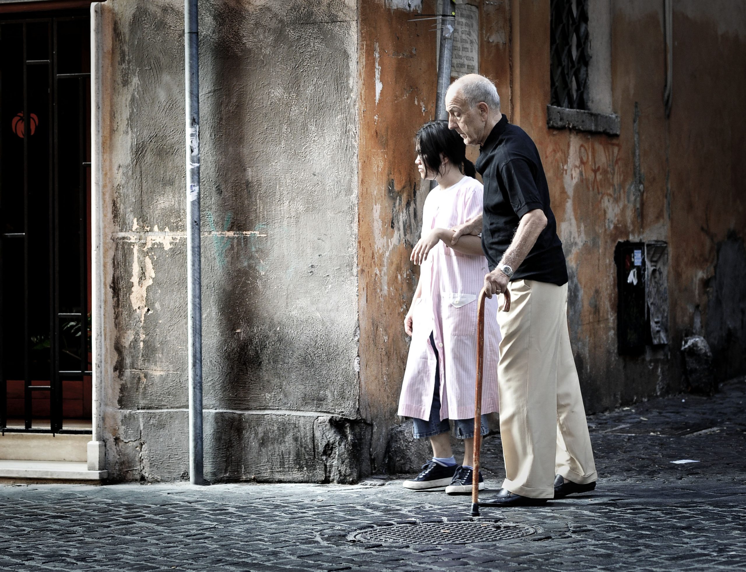 Badante cercasi (uno su due 
è un extracomunitario 
irregolare)