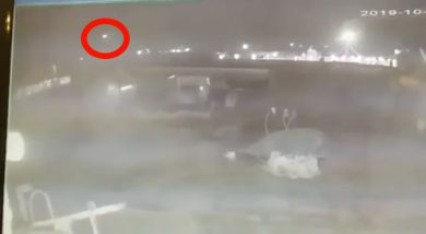 Aereo ucraino abbattuto da due missili dell’Iran | video