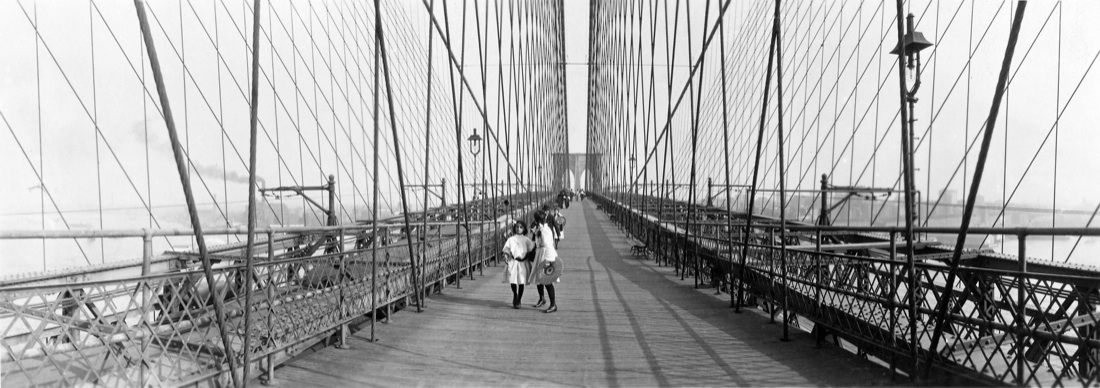 150 anni fa iniziava la costruzione del ponte di Brooklyn (storia e foto)