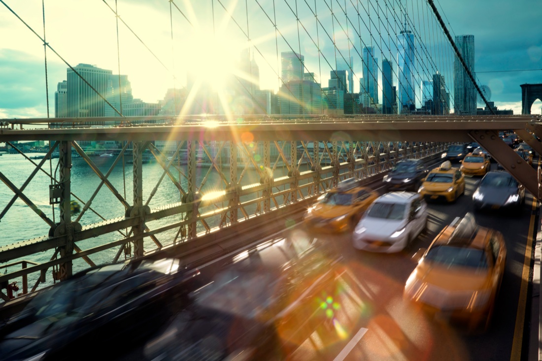 150 anni fa iniziava la costruzione del ponte di Brooklyn (storia e foto)