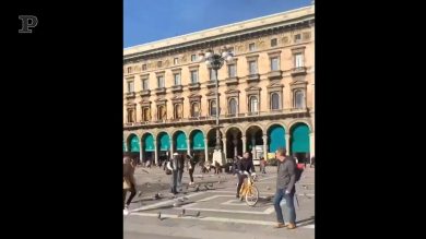 Coronavirus, Piazza Duomo a Milano è deserta