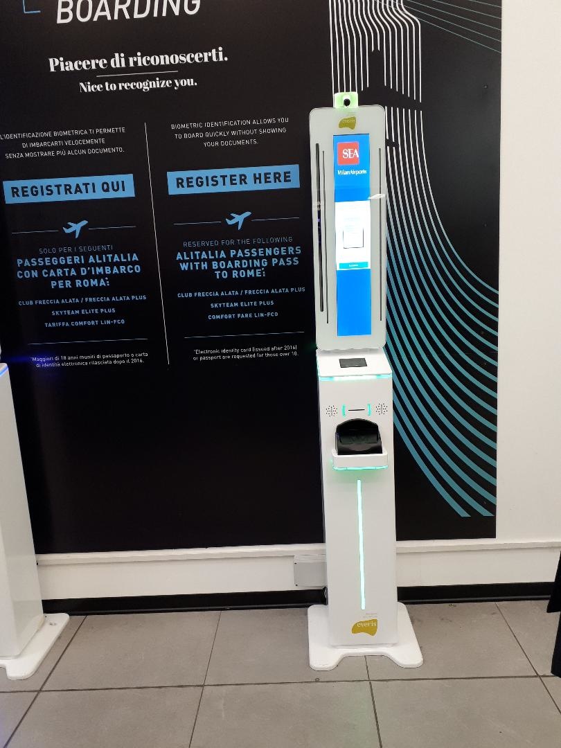 Aeroporti: al via il riconoscimento facciale Aeroporti: al via il riconoscimento facciale