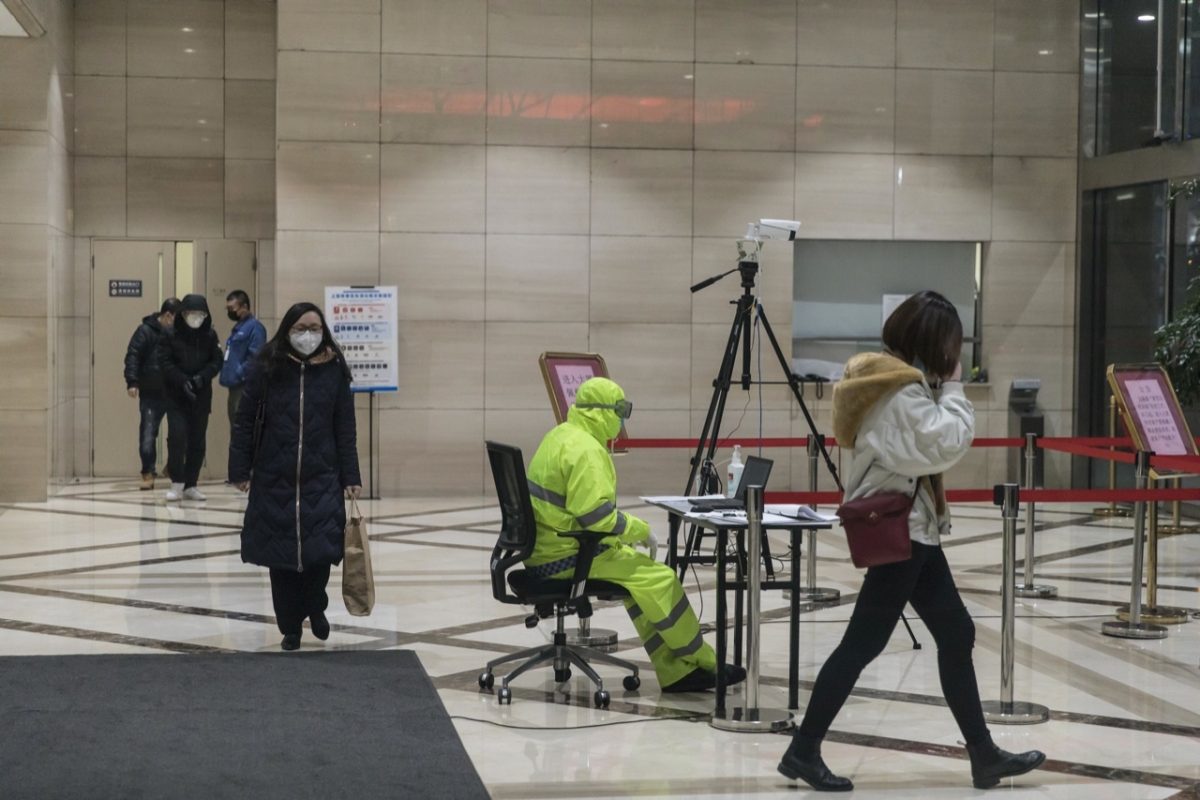 Galleria foto 'Coronavirus: Shanghai, città deserta' - foto 7