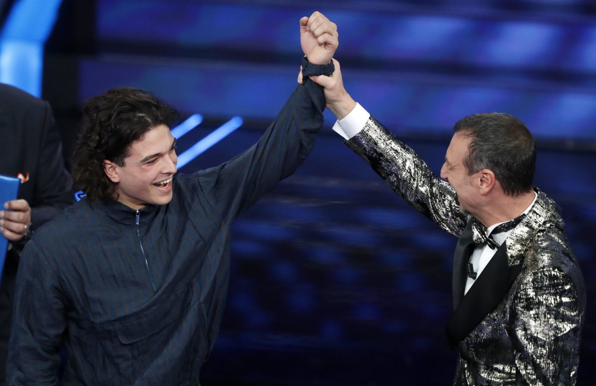 Galleria foto 'Sanremo 2020: Morgan attacca Bugo che lascia il palco, squalificati dal Festival' - foto 13