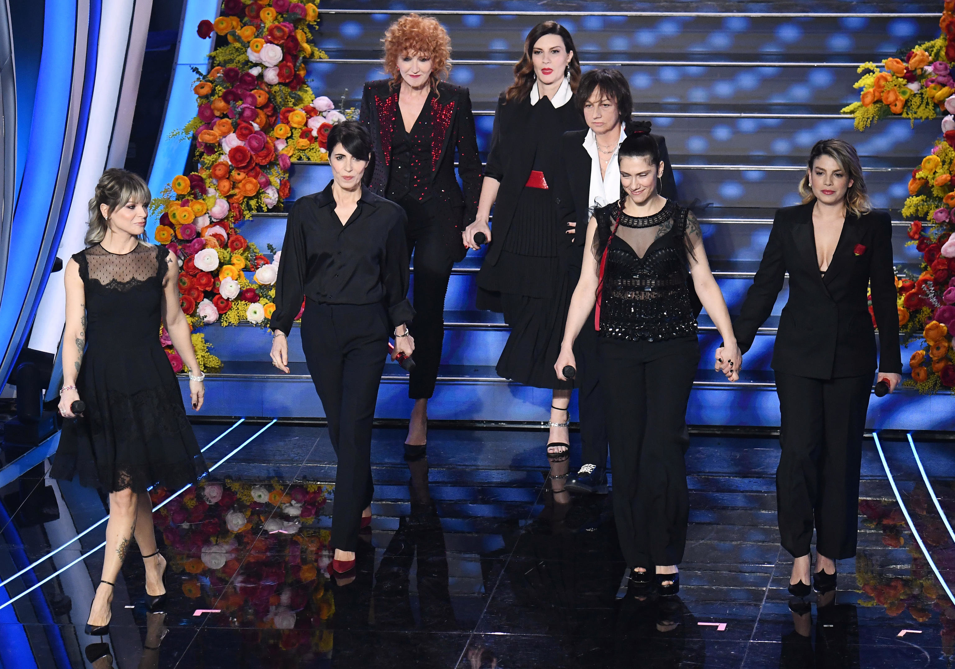 Sanremo 2020: Benigni mattatore all’Ariston, c’è Ronaldo in platea Sanremo 2020: Benigni mattatore all’Ariston, c’è Ronaldo in platea