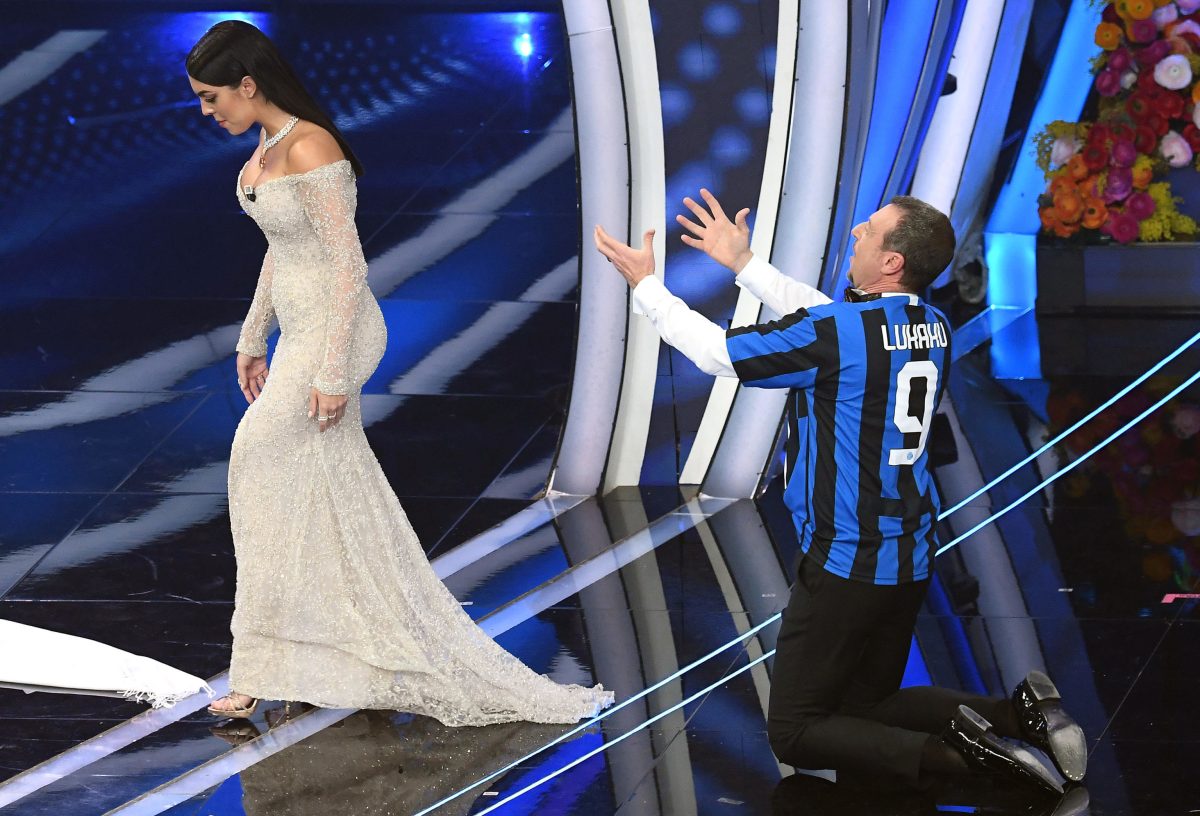 Galleria foto 'Sanremo 2020: Benigni mattatore all’Ariston, c’è Ronaldo in platea' - foto 6